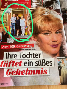 Mehr über den Artikel erfahren Freizeit Revue – Ihre Tochter lüftet ein süßes Geheimnis
